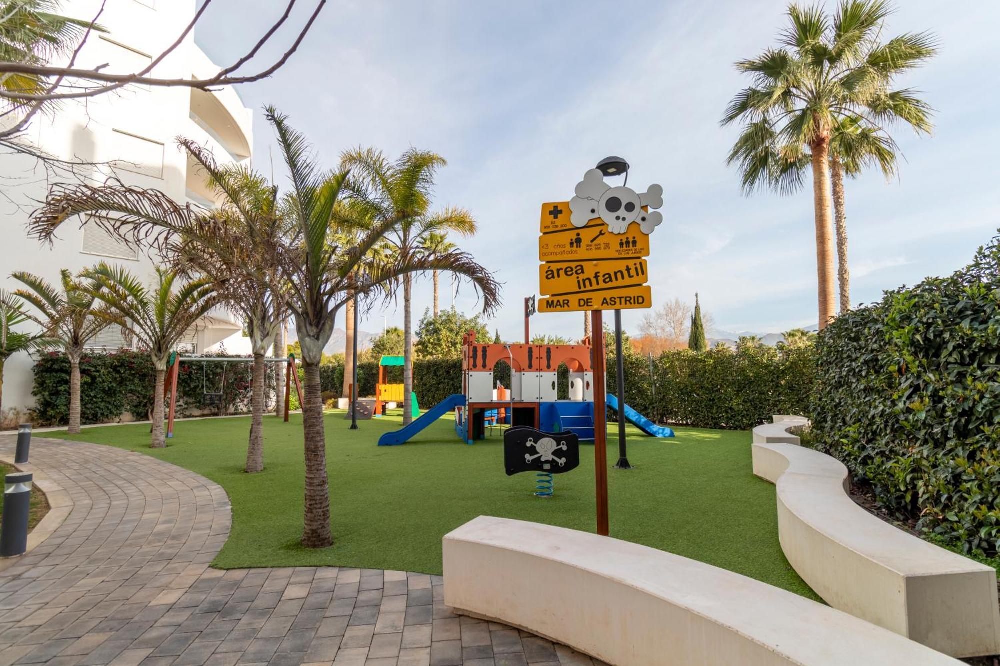 מוטריל Rentitspain Apartamento Serena Terraza Con Vista A Golf מראה חיצוני תמונה